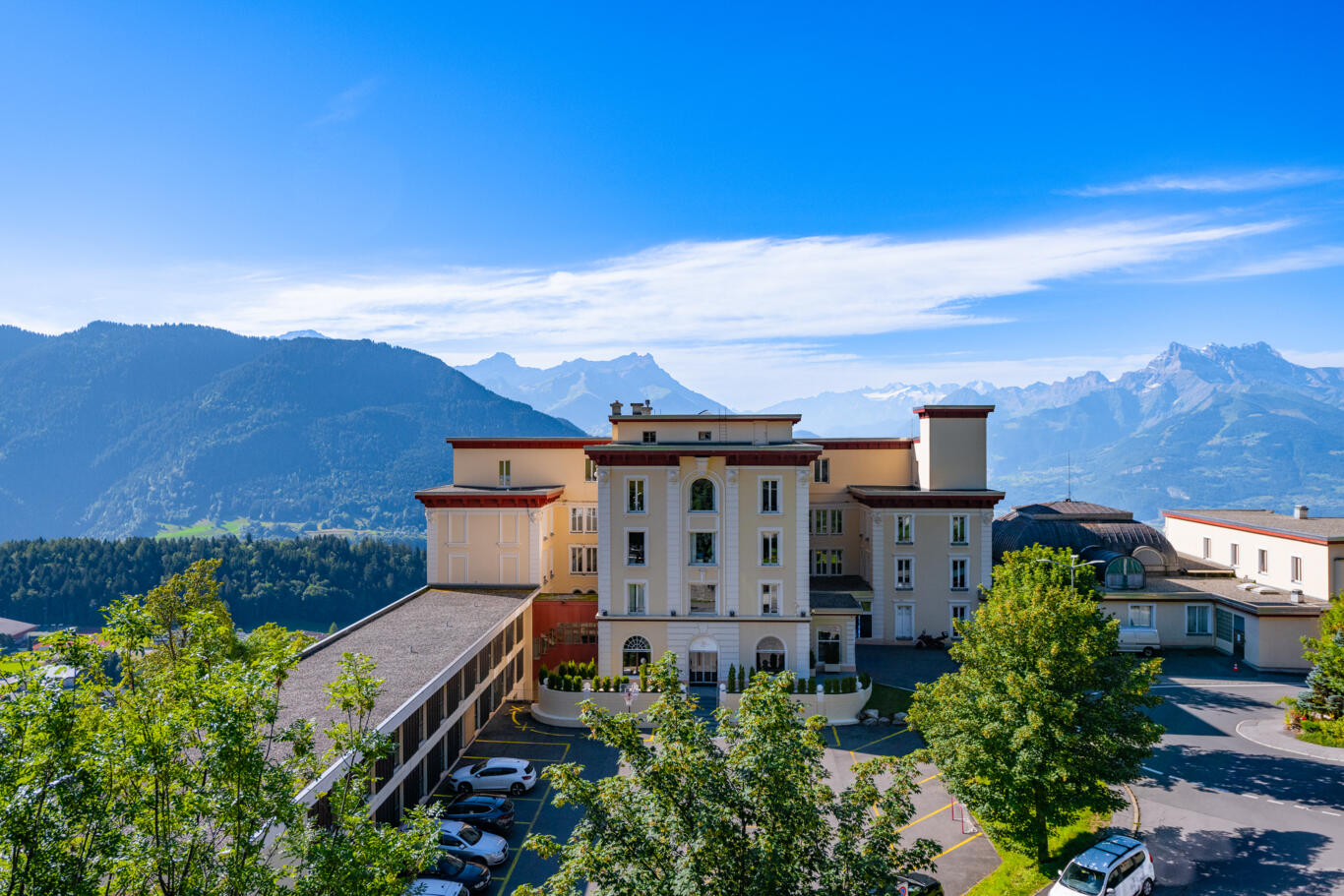 International Hotel, Spa & Resort Management (PGD) 3